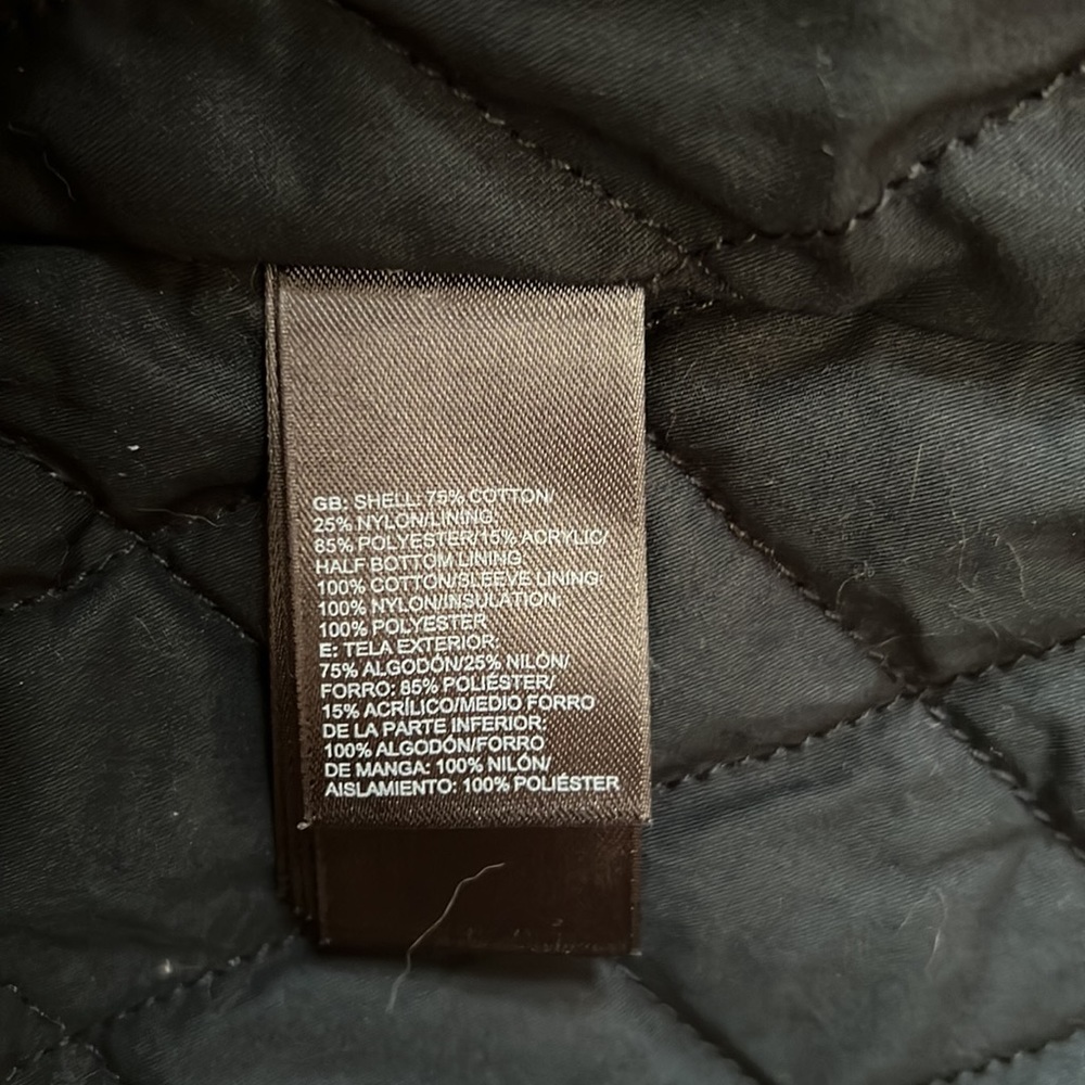 Quilted and Fleece Lined Northface Coat - Picture 4 of 4